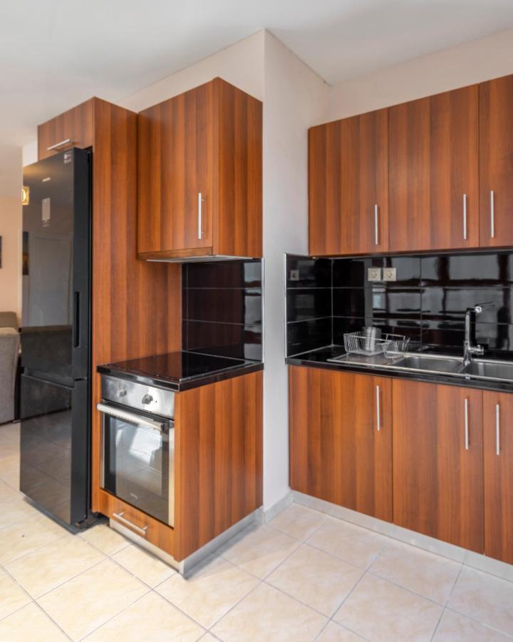 2 Bedroom Renovated Apartment With A View 아테네 외부 사진