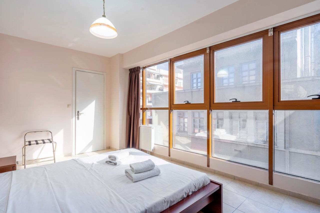 2 Bedroom Renovated Apartment With A View 아테네 외부 사진